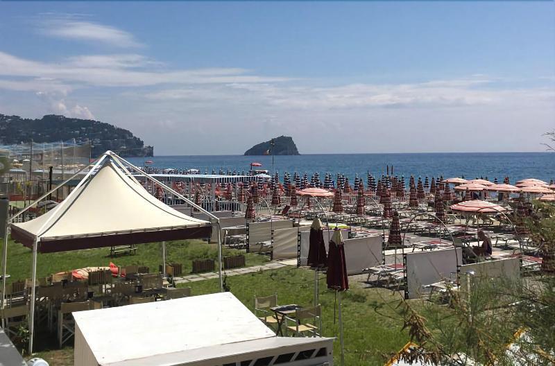 Hotel Mediterranée Spotorno Extérieur photo