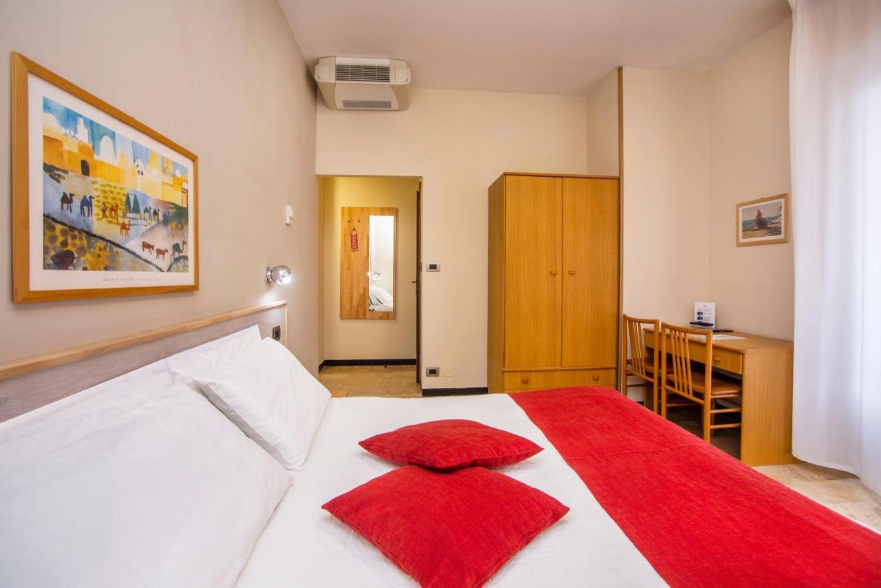Hotel Mediterranée Spotorno Extérieur photo